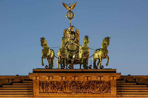 La statua della quadriga sulla porta di Brandeburgo